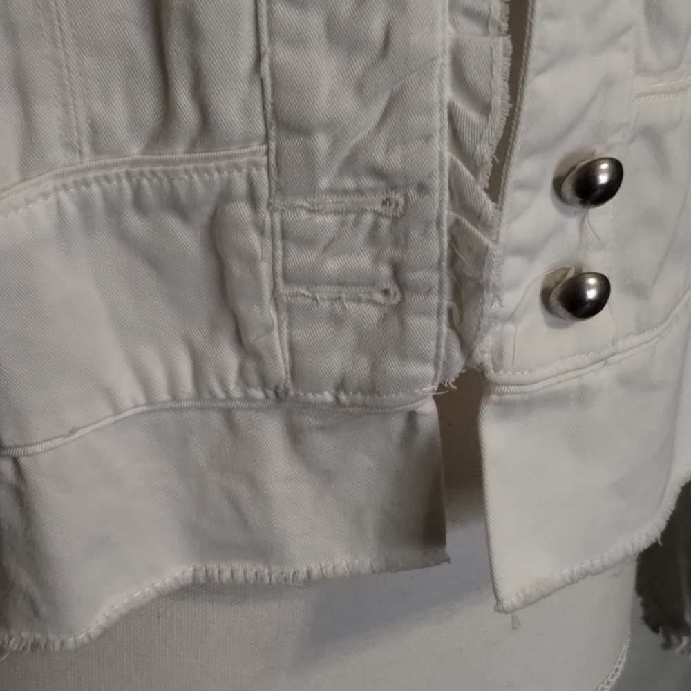 bcih White Jean Jacket Size Large Raw Edges Cropped - Picture 5 of 10